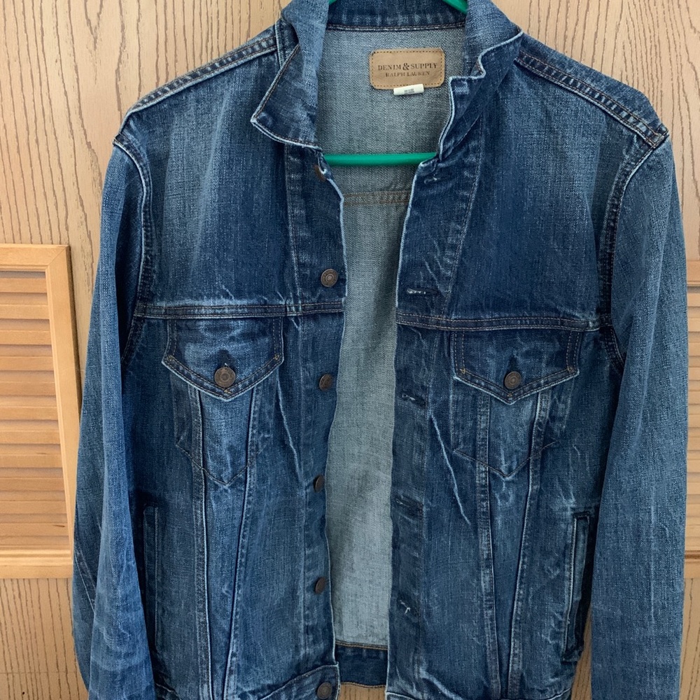 Men’s jeans jacket size medium